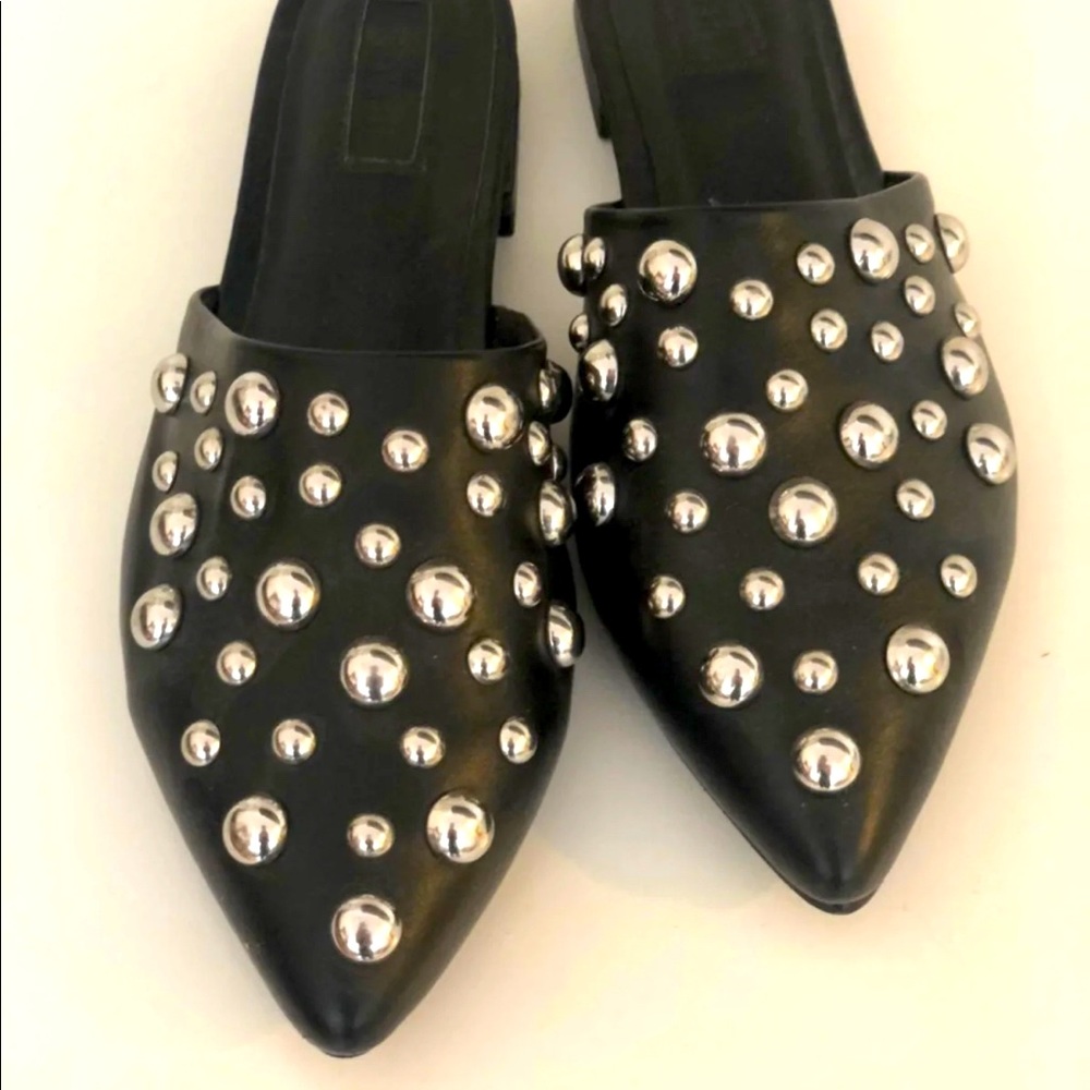 Studs Sandals